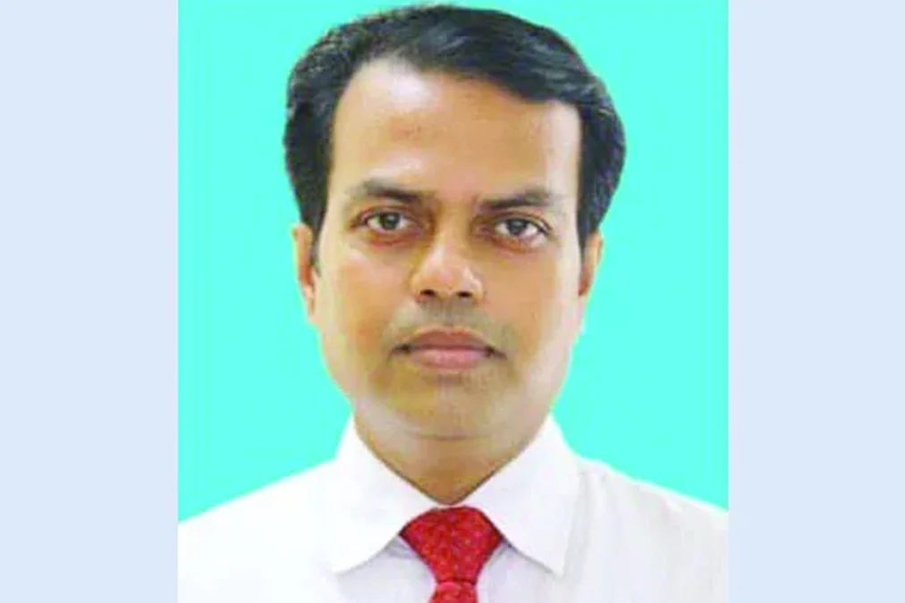 যৌতুকের জন্য বউ পিটিয়ে জেল খাটা কর্মকর্তা এখন বরিশালের ডিসি