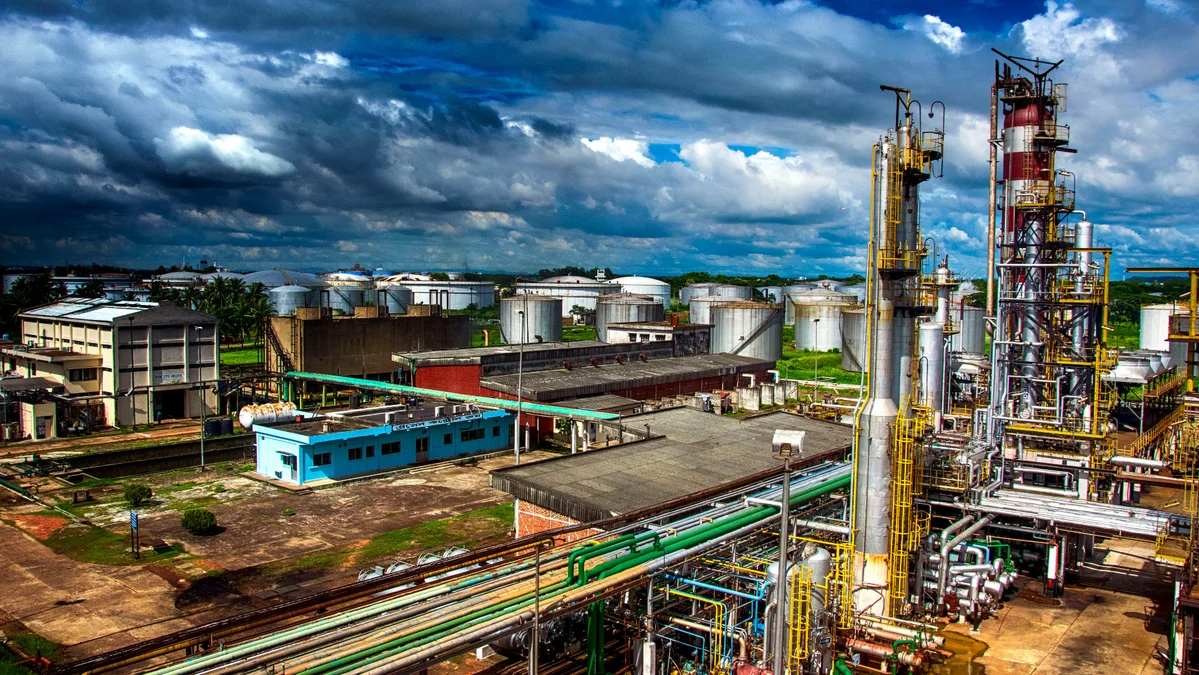 রাষ্ট্রীয় পেট্রোলিয়াম রিফাইনারি বেসরকারিকরণে তোড়জোড়