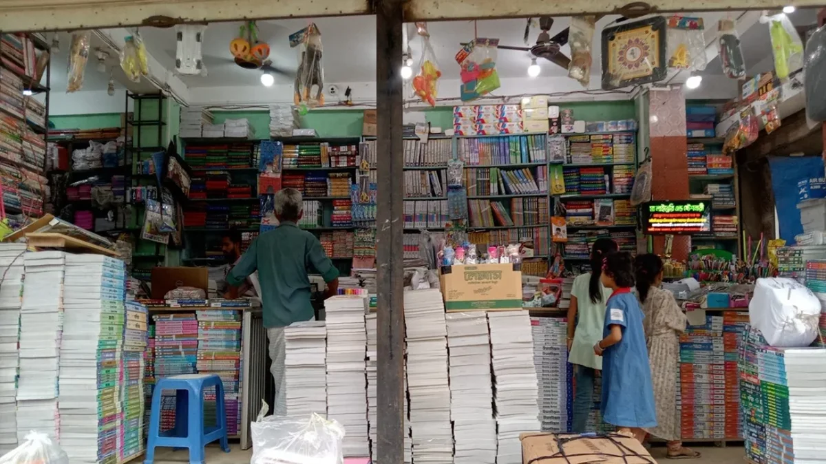 নেপথ্যে ৫ হাজার কোটি টাকার গাইড বাণিজ্য