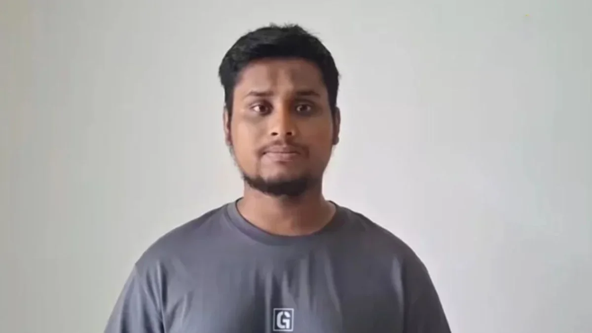 গণমাধ্যম ও গোয়েন্দা সংস্থাকে দায়ী করলেন হাসনাত, শোকজের সমালোচনা