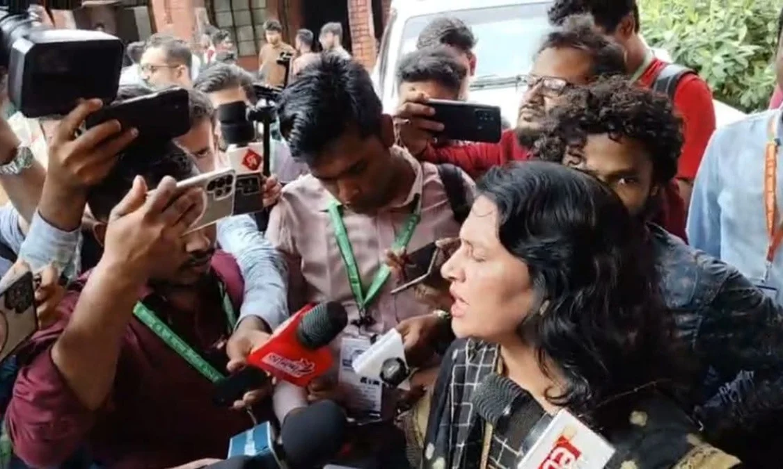 জাকসু নির্বাচনে অনিয়মের অভিযোগে বর্জনের ঘোষণা একাধিক প্যানেলের