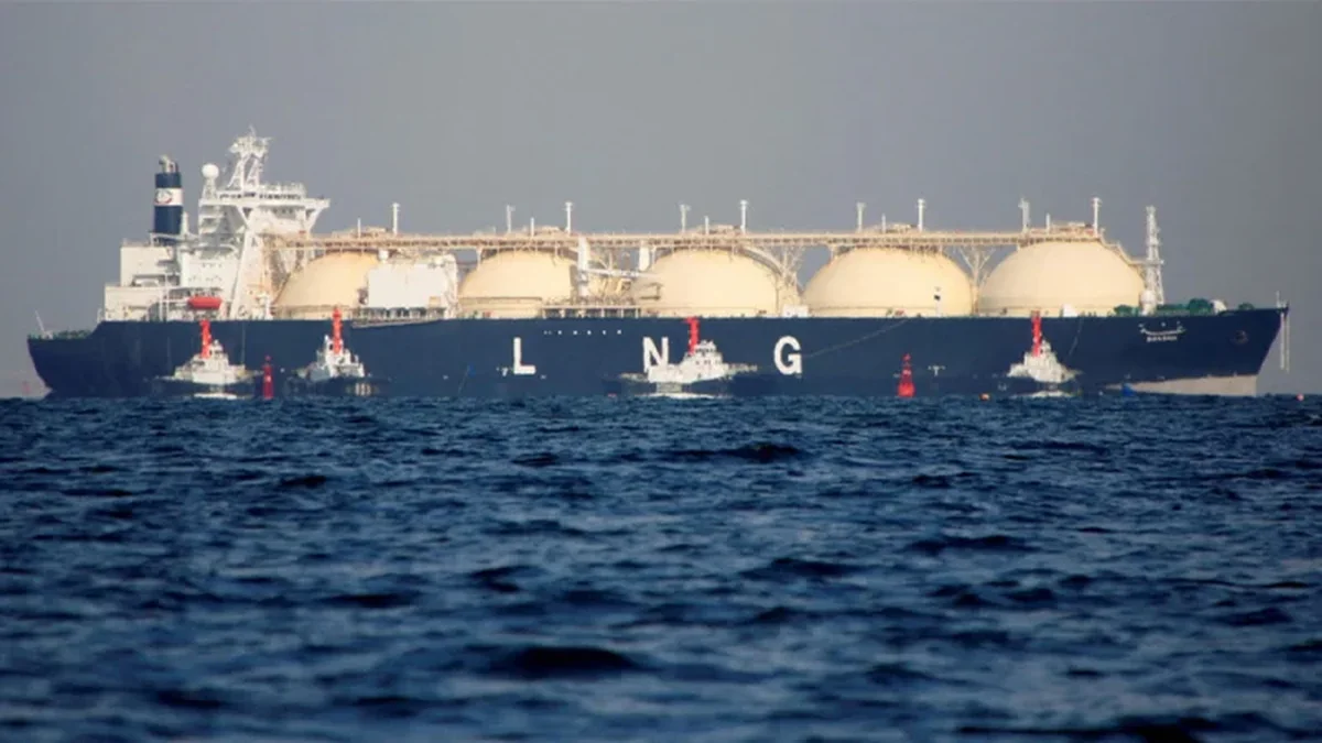 এবার জাতীয় গ্রিডে এলএনজি সরবরাহ কমছে