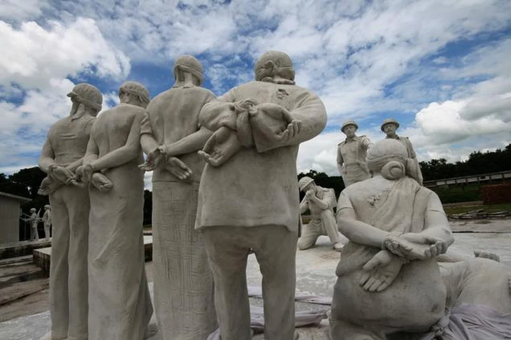 পরাজয় যতই স্পষ্ট, বুদ্ধিজীবী অপহরণের মাত্রা বাড়তে লাগল