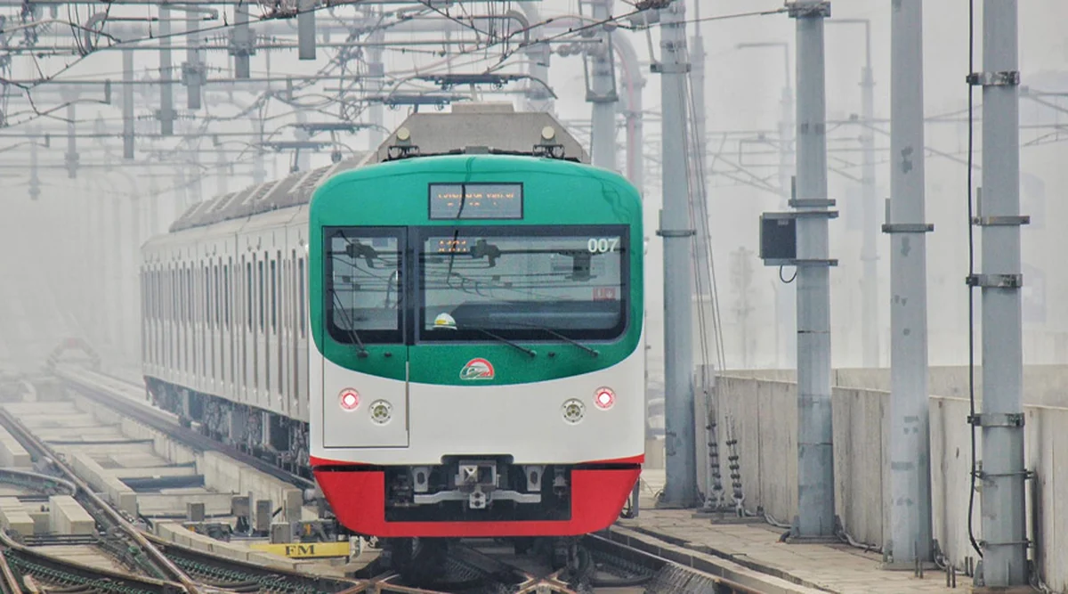 সর্বাত্মক কর্মবিরতিতে থমকে যায় মেট্রোরেল, আশ্বাসে আন্দোলন সাময়িক স্থগিত