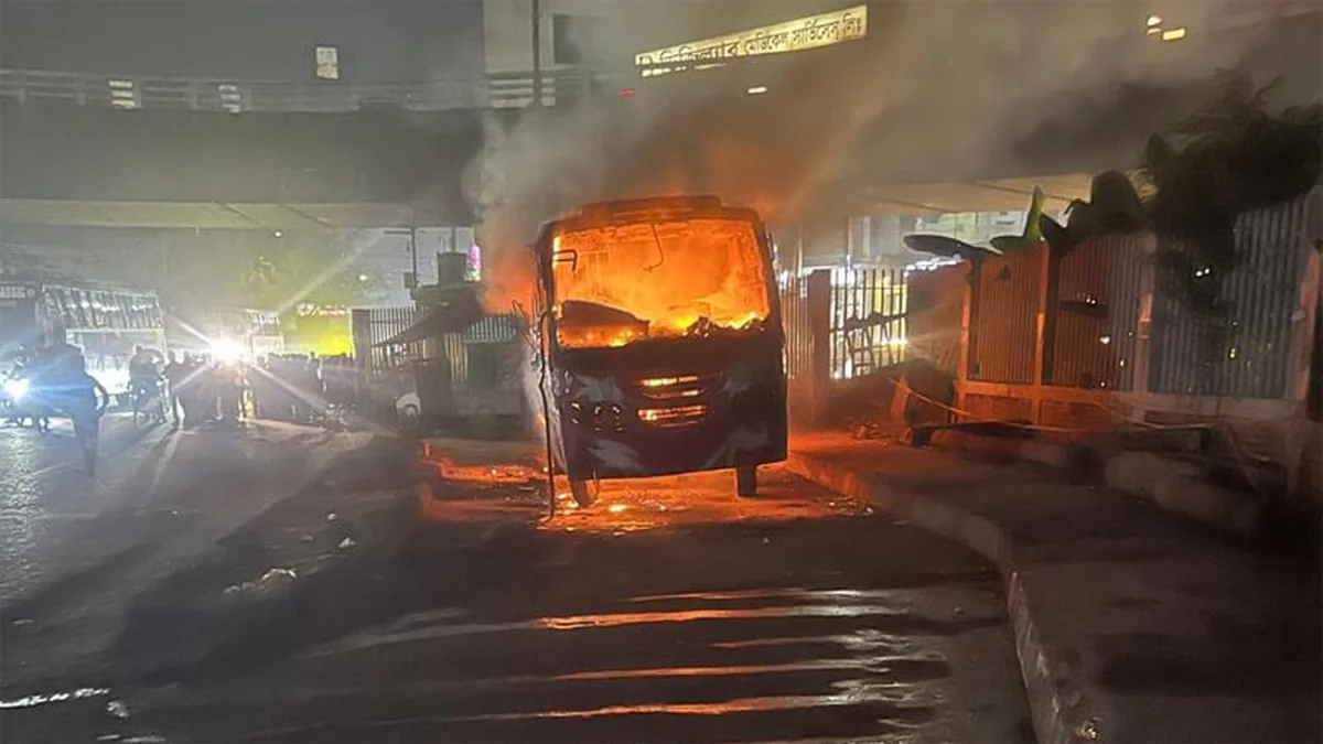 রাজধানীসহ দুই জেলায় নাশকতার ঘটনা, দেশব্যাপী বাড়ছে জনআতঙ্ক