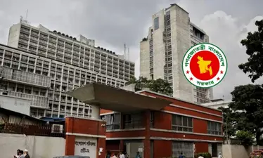 অন্তর্বর্তী সরকারের প্রশাসনে সংকটঃ ৮২ ব্যাচের প্রাধান্য, অবসরপ্রাপ্তদের পুনঃনিয়োগ এবং ওএসডি সংস্কৃতির প্রভাব