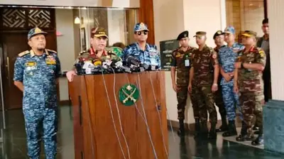 ৫ আগস্ট, ২০২৪ঃ "আপনারা সশস্ত্র বাহিনীর প্রতি আস্থা রাখেন, আমরা সমস্ত দায়দায়িত্ব নিচ্ছি"