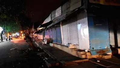 ব্যবসায়ীদের রাত ৮টার সিদ্ধান্তের পর সরকার নির্ধারণ করল সন্ধ্যা ৬টা